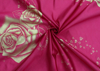 strickte Polyester-Verzerrung 100% Druckgroßes rosafarbenes Matratzengewebe des goldpulvers