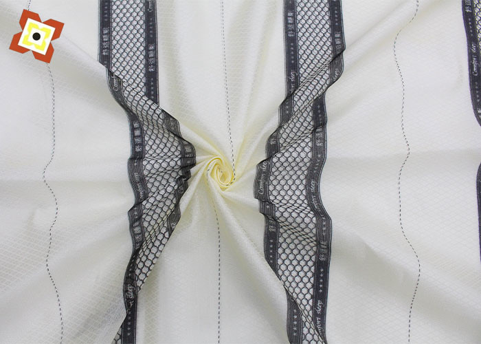 Polyester Pengji-Matratzenschoner-Gewebe-Farbe Druckverzerrung strickte